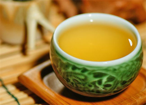 喝庐山云雾茶的6大功效 云雾茶可治疗肠道疾病和促进新陈代谢